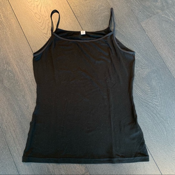 Innerwear Bundle Uniqlo HEATTECH, AIRism, Babaton, Muji - Picture 5 of 13